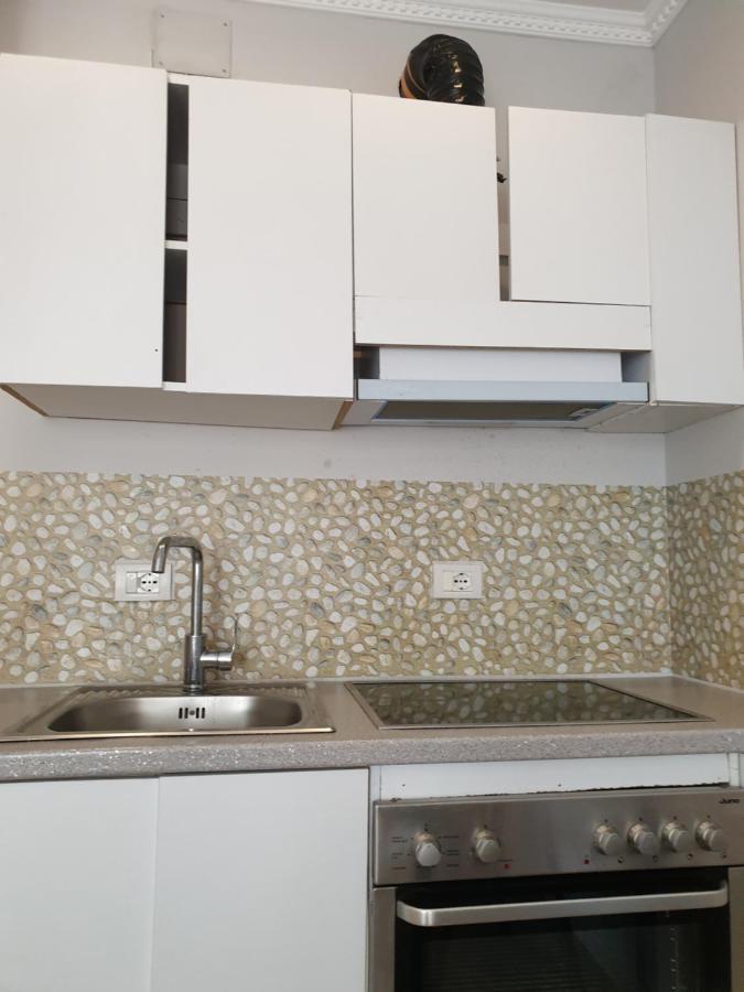 Villa 27 Residence 티라나 외부 사진