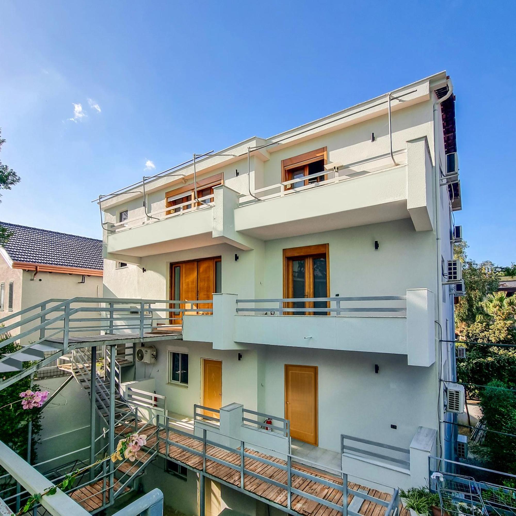 Villa 27 Residence 티라나 외부 사진