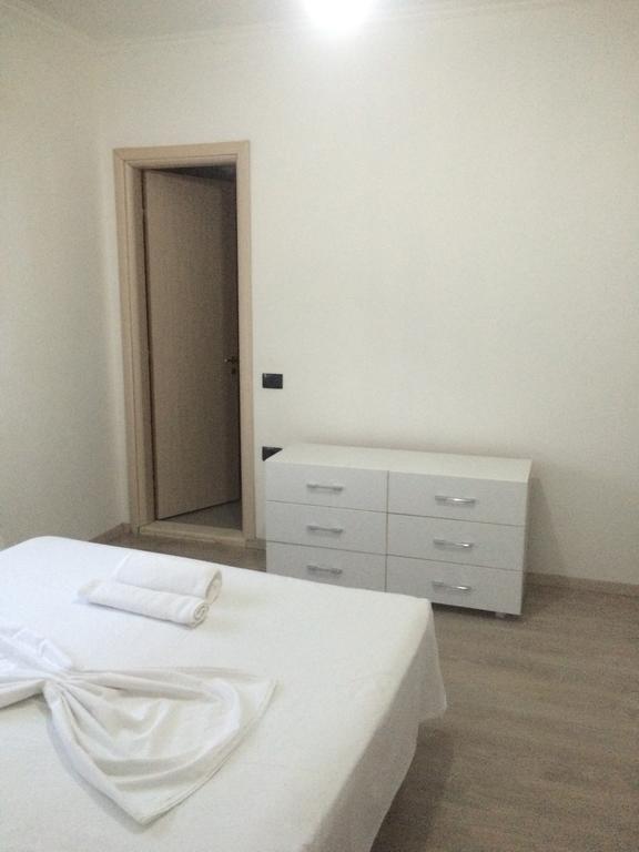 Villa 27 Residence 티라나 외부 사진